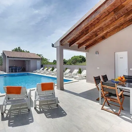 Villa Marcelia *