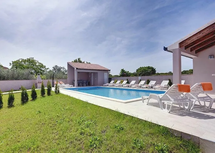 Marcelia Вілла Пула